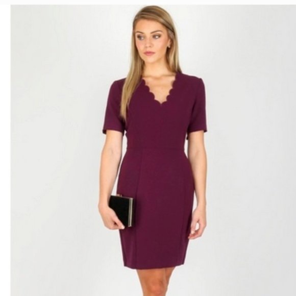 French Connection Whisper Scalloped Dress, size 0 - Picture 1 of 6